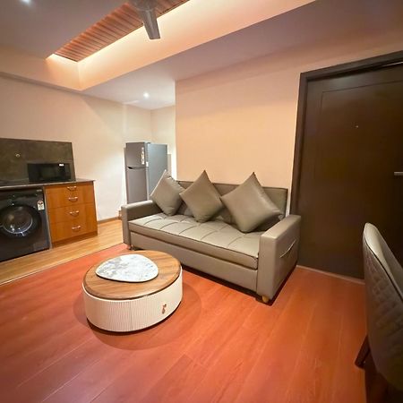Park Avenue Hotel & Apartments Trichy Tiruchirappalli Esterno foto