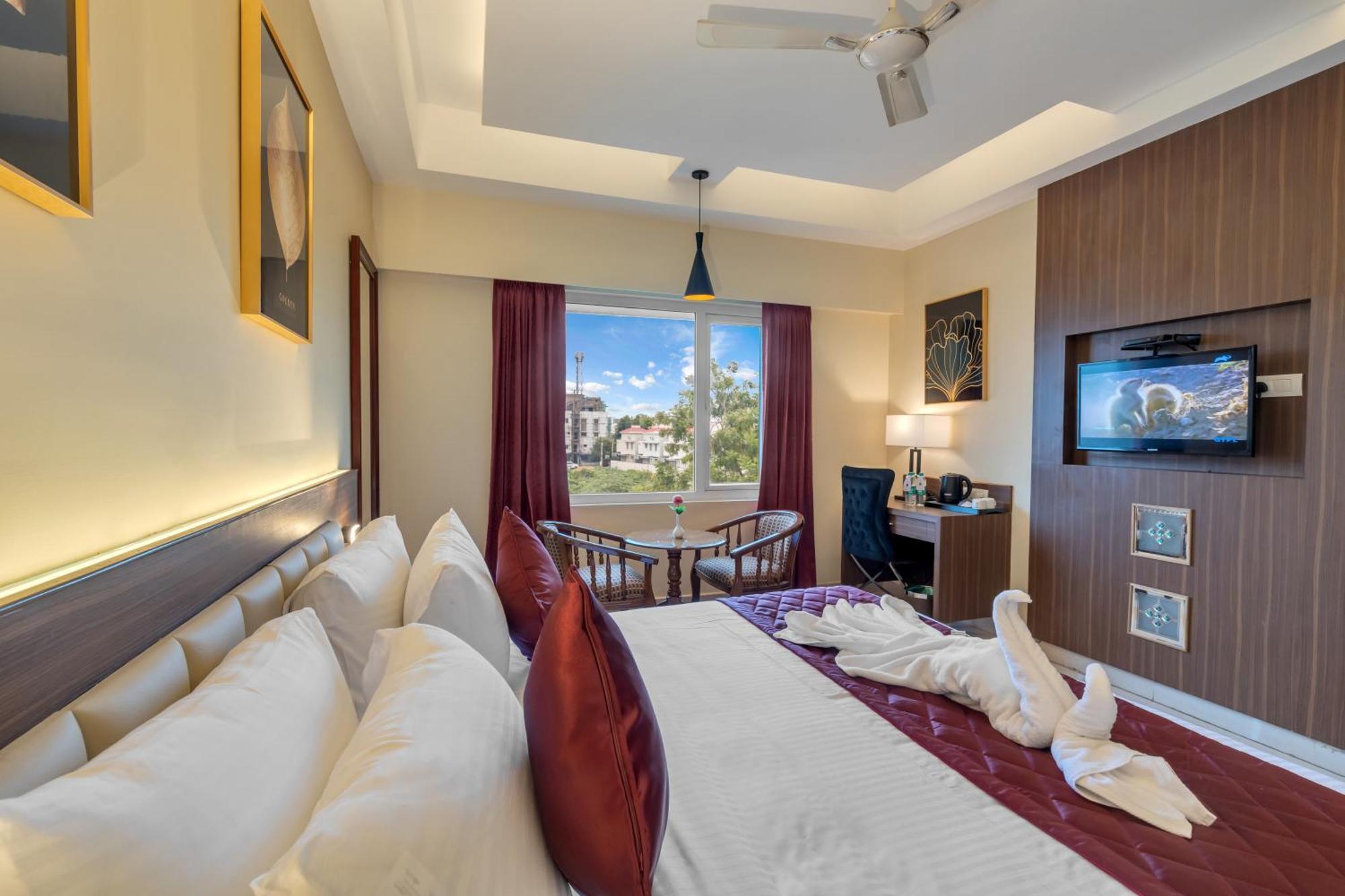 Park Avenue Hotel & Apartments Trichy Tiruchirappalli Esterno foto