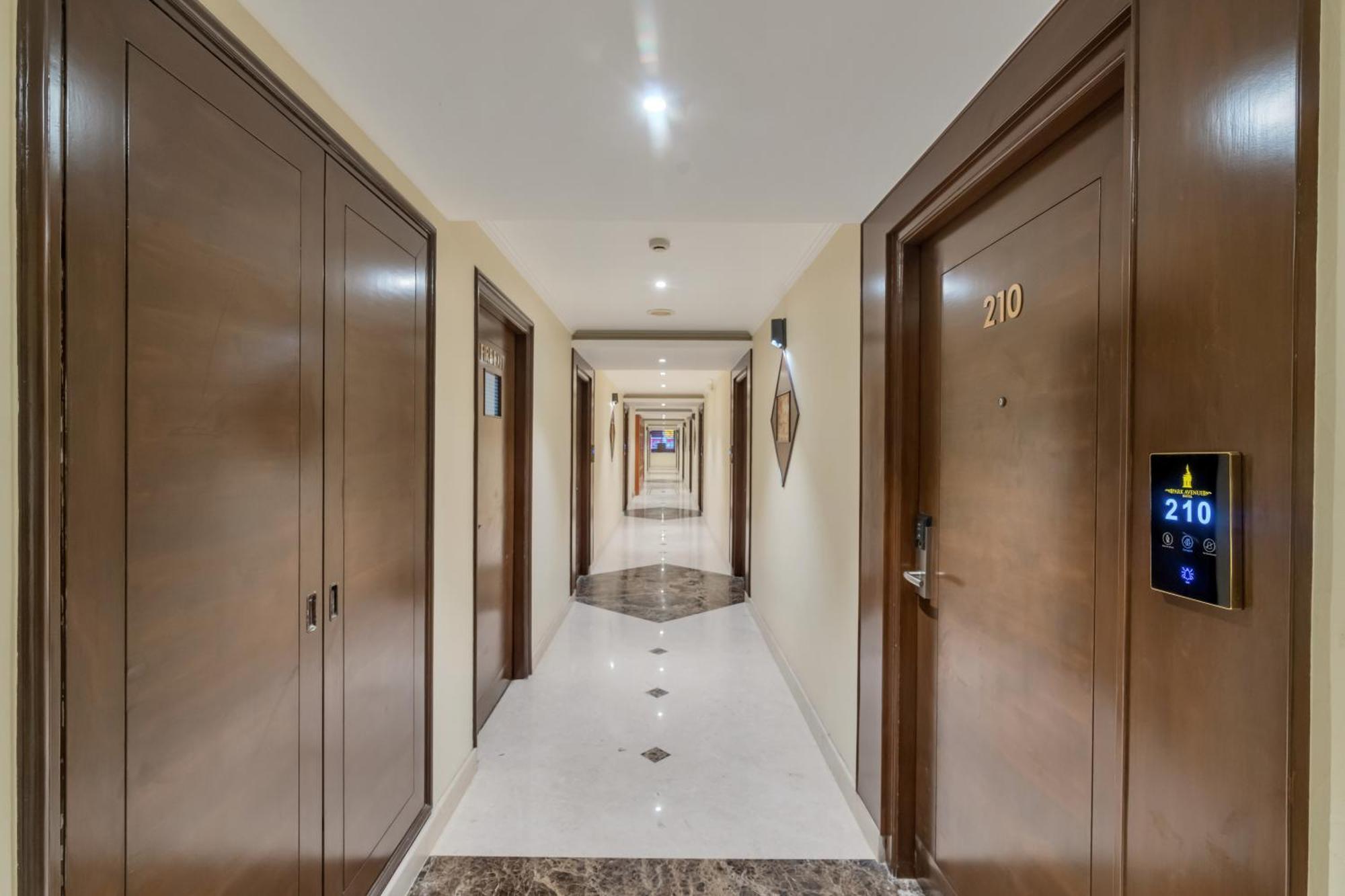 Park Avenue Hotel & Apartments Trichy Tiruchirappalli Esterno foto